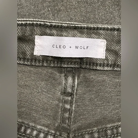 Cleo + Wolf Olive Green High-Waist Straight Crop Frayed Jeans Size 28/27 - Picture 9 of 10